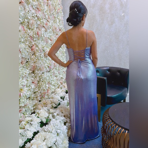 PROM DRESS Metalic purple dress crunched side with spaghetti straps - Picture 4 of 4
